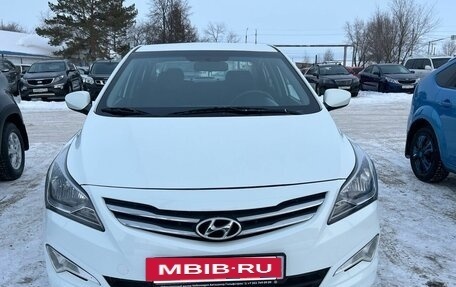 Hyundai Solaris II рестайлинг, 2016 год, 930 000 рублей, 3 фотография