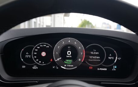 Porsche Cayenne III, 2026 год, 14 090 000 рублей, 18 фотография