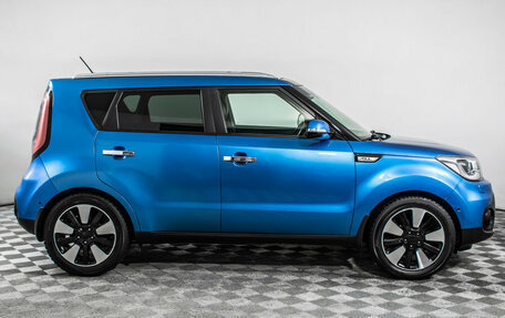 KIA Soul II рестайлинг, 2018 год, 1 980 000 рублей, 4 фотография