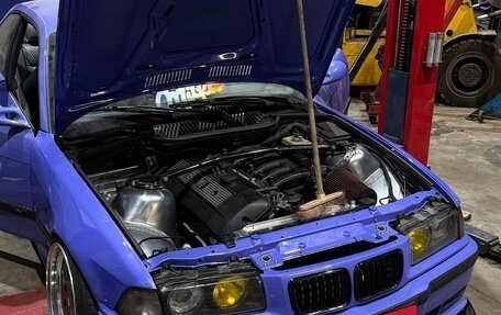 BMW 3 серия, 1995 год, 1 300 000 рублей, 6 фотография