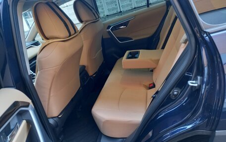 Toyota RAV4, 2022 год, 4 370 000 рублей, 7 фотография