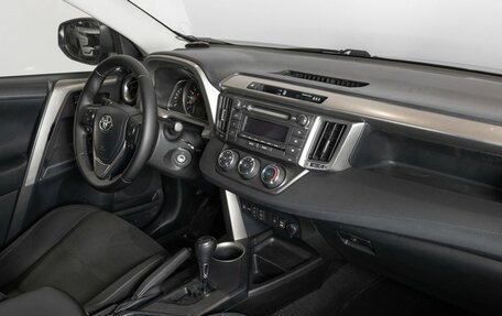 Toyota RAV4, 2015 год, 1 801 300 рублей, 7 фотография