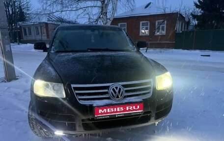 Volkswagen Touareg III, 2005 год, 980 000 рублей, 1 фотография