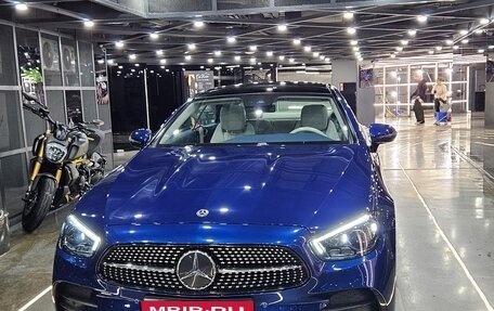 Mercedes-Benz E-Класс, 2021 год, 5 800 000 рублей, 1 фотография