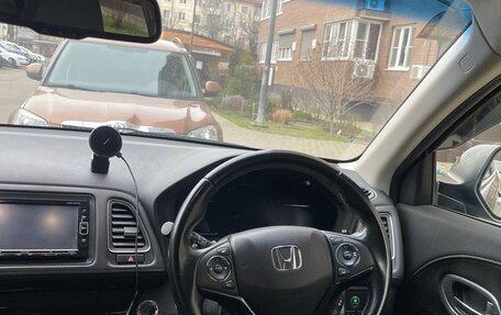 Honda Vezel, 2019 год, 1 780 000 рублей, 10 фотография