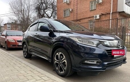 Honda Vezel, 2019 год, 1 780 000 рублей, 3 фотография