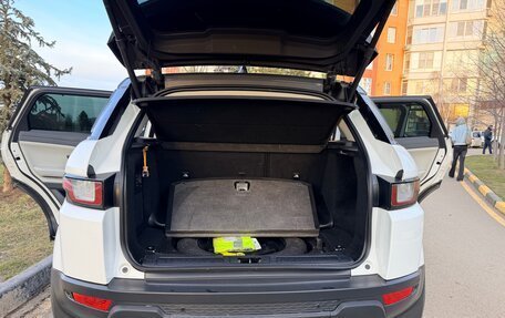 Land Rover Range Rover Evoque I, 2016 год, 2 360 000 рублей, 11 фотография