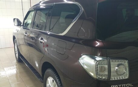 Nissan Patrol, 2012 год, 3 000 000 рублей, 12 фотография