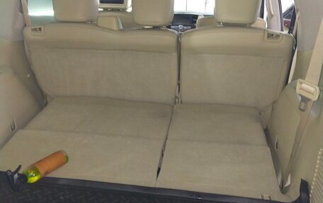 Nissan Patrol, 2012 год, 3 000 000 рублей, 23 фотография