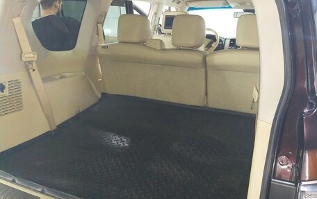 Nissan Patrol, 2012 год, 3 000 000 рублей, 24 фотография