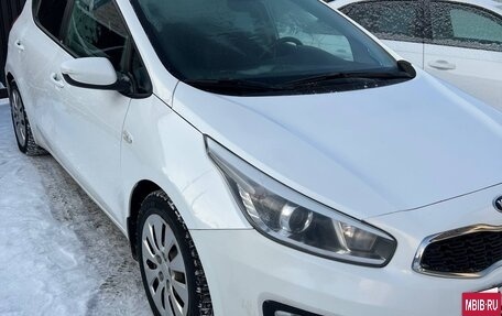 KIA cee'd III, 2016 год, 1 235 000 рублей, 2 фотография