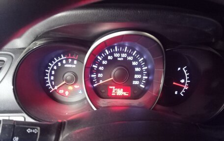 KIA Rio III рестайлинг, 2012 год, 750 000 рублей, 4 фотография