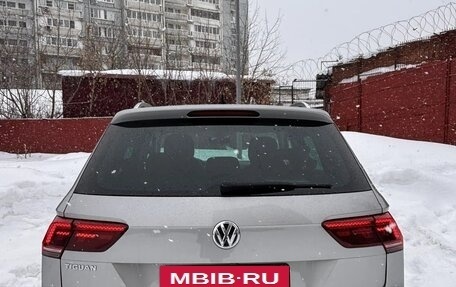 Volkswagen Tiguan II, 2019 год, 2 300 000 рублей, 8 фотография