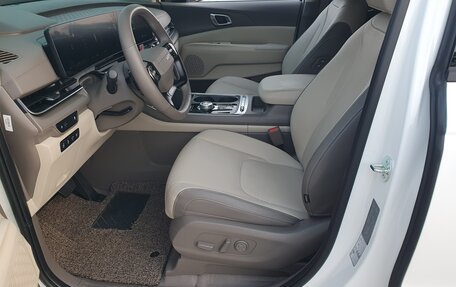 KIA Carnival, 2024 год, 6 250 000 рублей, 8 фотография