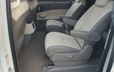 KIA Carnival, 2024 год, 6 250 000 рублей, 14 фотография