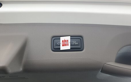 KIA Carnival, 2024 год, 6 250 000 рублей, 20 фотография