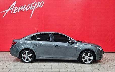 Chevrolet Cruze II, 2009 год, 857 000 рублей, 6 фотография