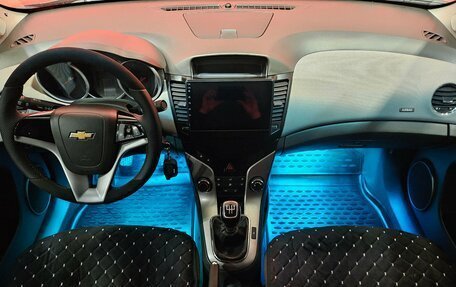 Chevrolet Cruze II, 2009 год, 857 000 рублей, 9 фотография