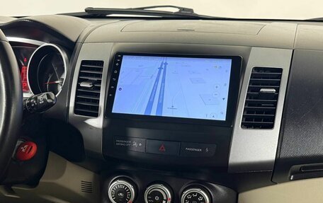 Mitsubishi Outlander III рестайлинг 3, 2008 год, 930 000 рублей, 15 фотография