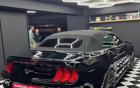 Ford Mustang VI рестайлинг, 2020 год, 3 050 000 рублей, 5 фотография