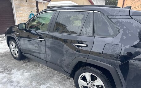 Toyota RAV4, 2020 год, 3 550 000 рублей, 10 фотография