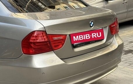 BMW 3 серия, 2011 год, 720 000 рублей, 15 фотография