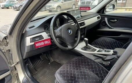 BMW 3 серия, 2011 год, 720 000 рублей, 21 фотография