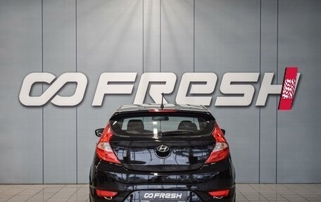 Hyundai Solaris II рестайлинг, 2011 год, 640 000 рублей, 4 фотография