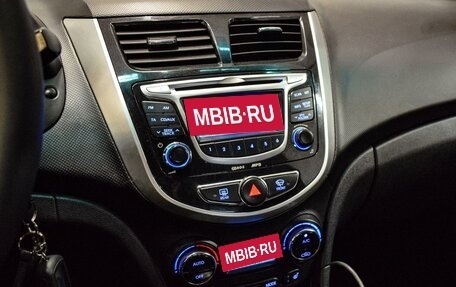 Hyundai Solaris II рестайлинг, 2011 год, 640 000 рублей, 12 фотография