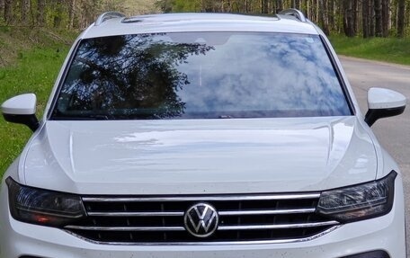 Volkswagen Tiguan II, 2021 год, 2 650 000 рублей, 1 фотография