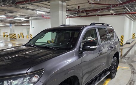 Toyota Land Cruiser Prado 150 рестайлинг 2, 2021 год, 7 800 000 рублей, 2 фотография