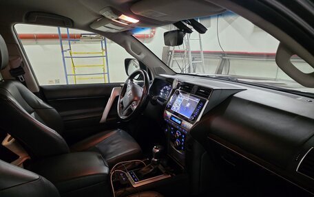 Toyota Land Cruiser Prado 150 рестайлинг 2, 2021 год, 7 800 000 рублей, 10 фотография