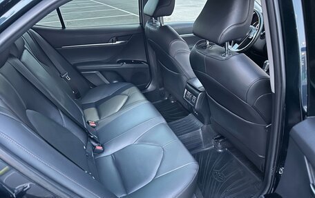 Toyota Camry, 2019 год, 2 700 000 рублей, 13 фотография