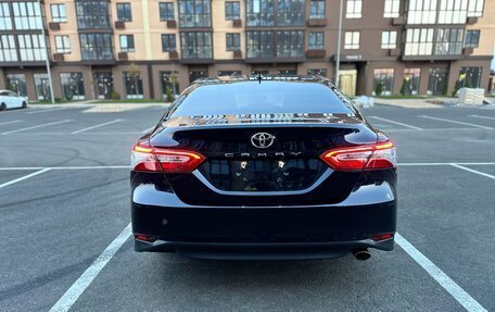 Toyota Camry, 2019 год, 2 700 000 рублей, 9 фотография