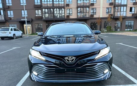Toyota Camry, 2019 год, 2 700 000 рублей, 10 фотография