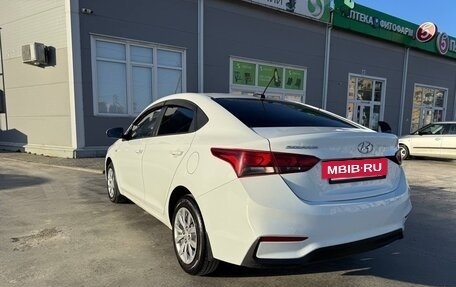 Hyundai Solaris II рестайлинг, 2018 год, 850 000 рублей, 11 фотография