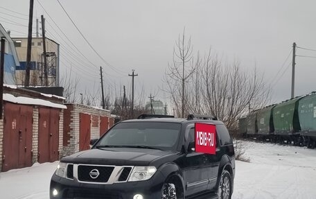 Nissan Pathfinder, 2011 год, 1 650 000 рублей, 2 фотография