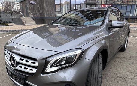Mercedes-Benz GLA, 2019 год, 3 000 000 рублей, 2 фотография