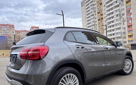 Mercedes-Benz GLA, 2019 год, 3 000 000 рублей, 11 фотография