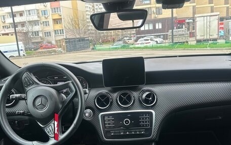 Mercedes-Benz GLA, 2019 год, 3 000 000 рублей, 17 фотография