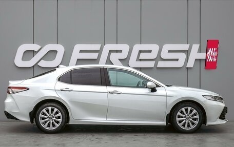 Toyota Camry, 2019 год, 2 449 000 рублей, 5 фотография