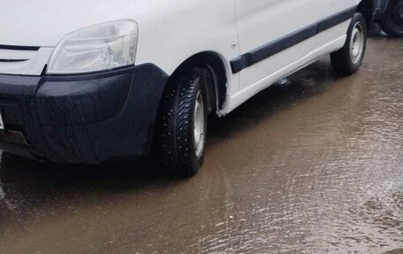 Peugeot Partner II рестайлинг 2, 2010 год, 430 000 рублей, 4 фотография