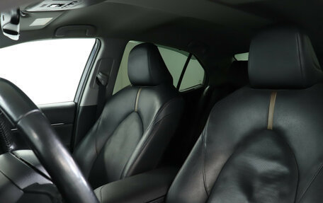 Toyota Camry, 2018 год, 3 299 000 рублей, 17 фотография