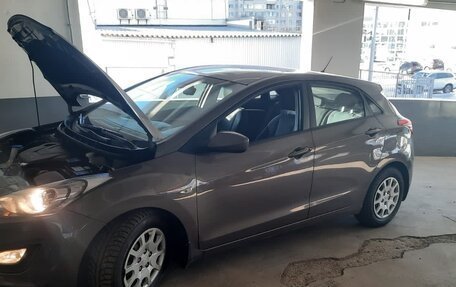 Hyundai i30 II рестайлинг, 2013 год, 1 100 000 рублей, 4 фотография