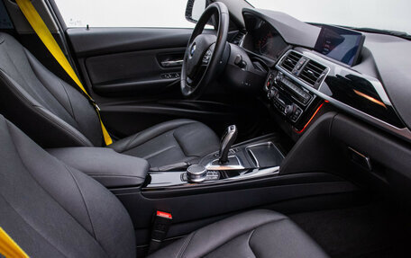 BMW 3 серия, 2018 год, 2 390 000 рублей, 9 фотография