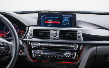 BMW 3 серия, 2018 год, 2 390 000 рублей, 14 фотография