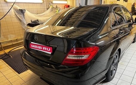 Mercedes-Benz C-Класс, 2012 год, 1 500 000 рублей, 10 фотография