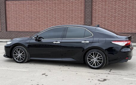Toyota Camry, 2018 год, 2 380 000 рублей, 6 фотография