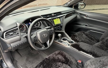 Toyota Camry, 2018 год, 2 380 000 рублей, 11 фотография