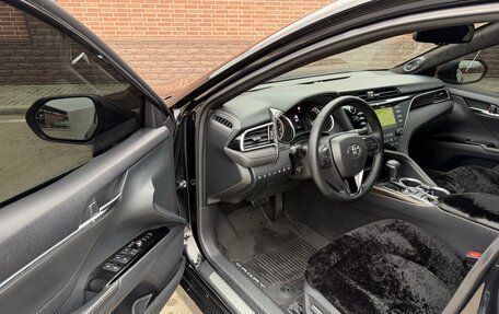 Toyota Camry, 2018 год, 2 380 000 рублей, 12 фотография